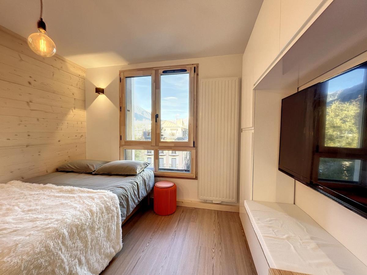 Superbe Studio Refait A Neuf Et Tout Equipe Avec Parking Chamonix Exterior foto